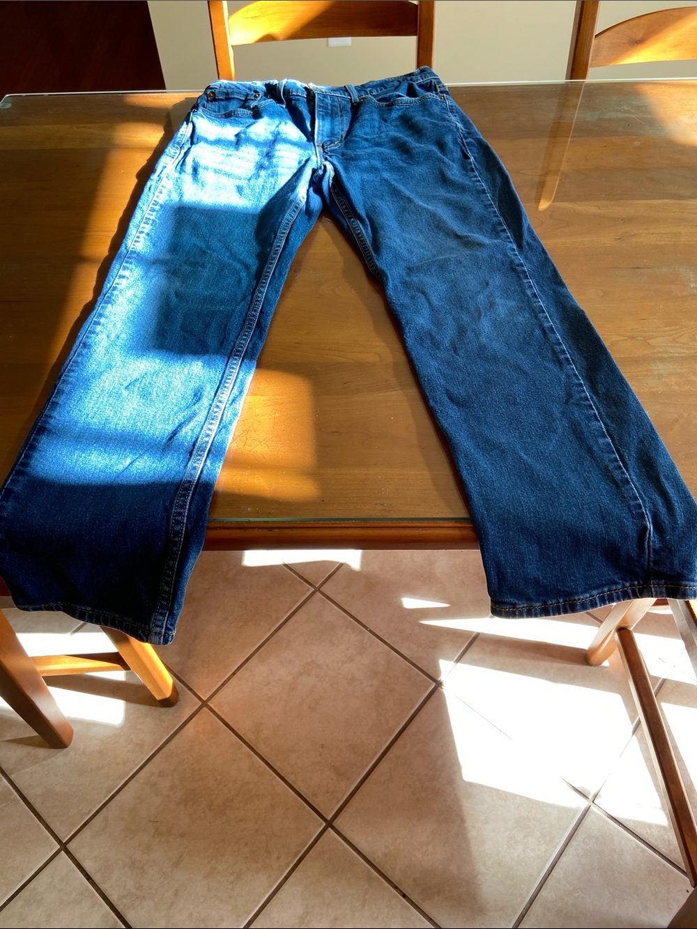 Levi's Relaxed Fit Dark Blue Men's Jeans. 32x30. Very Good Condition.